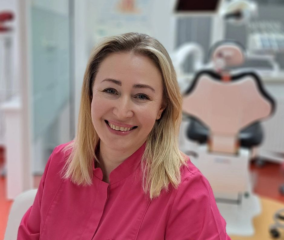 Picture of the Diamond Dental team